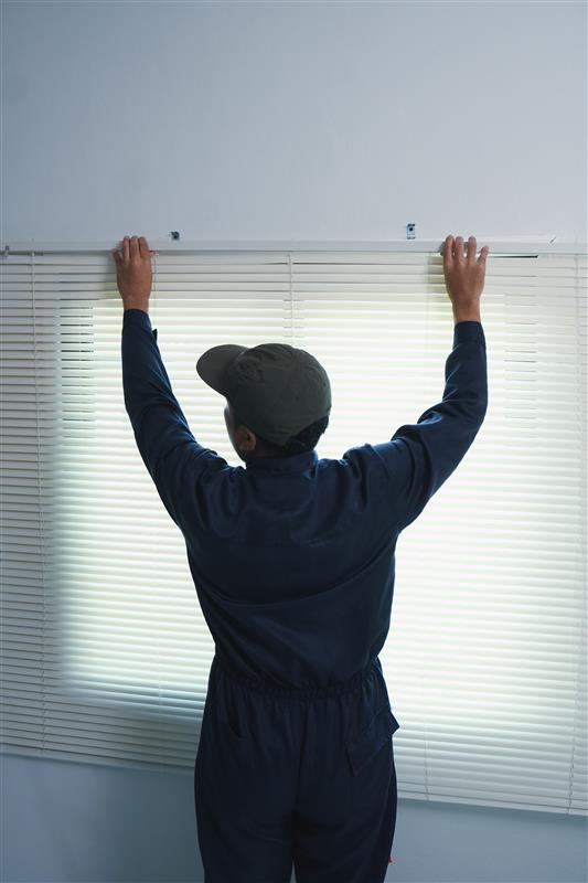 Instalación de cortina o persiana